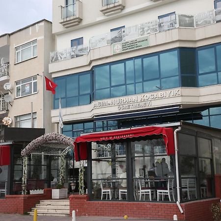 Asim Ve Nurhan Kocabiyik Oegretmenevi Istanbul Ngoại thất bức ảnh